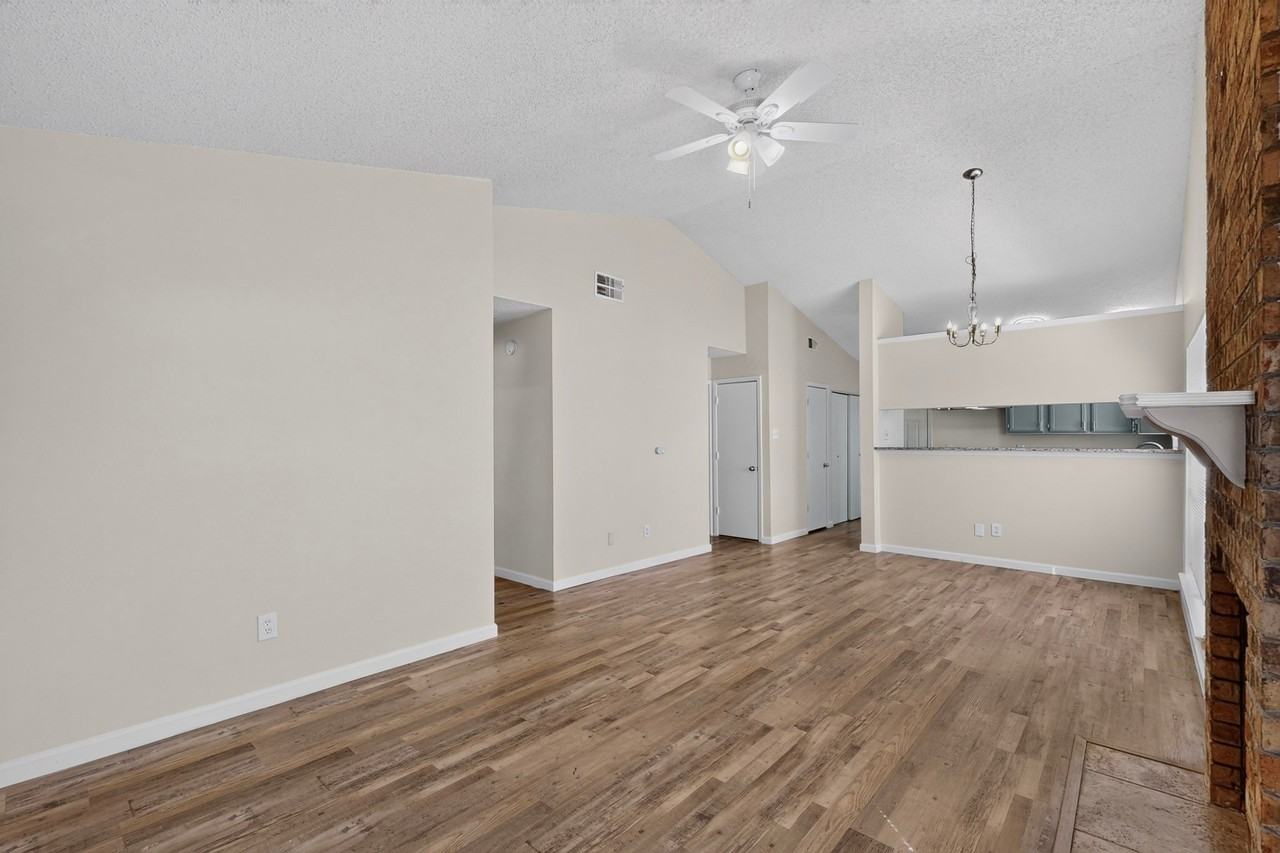 713 Denmark Dr - Photo 7 of 37