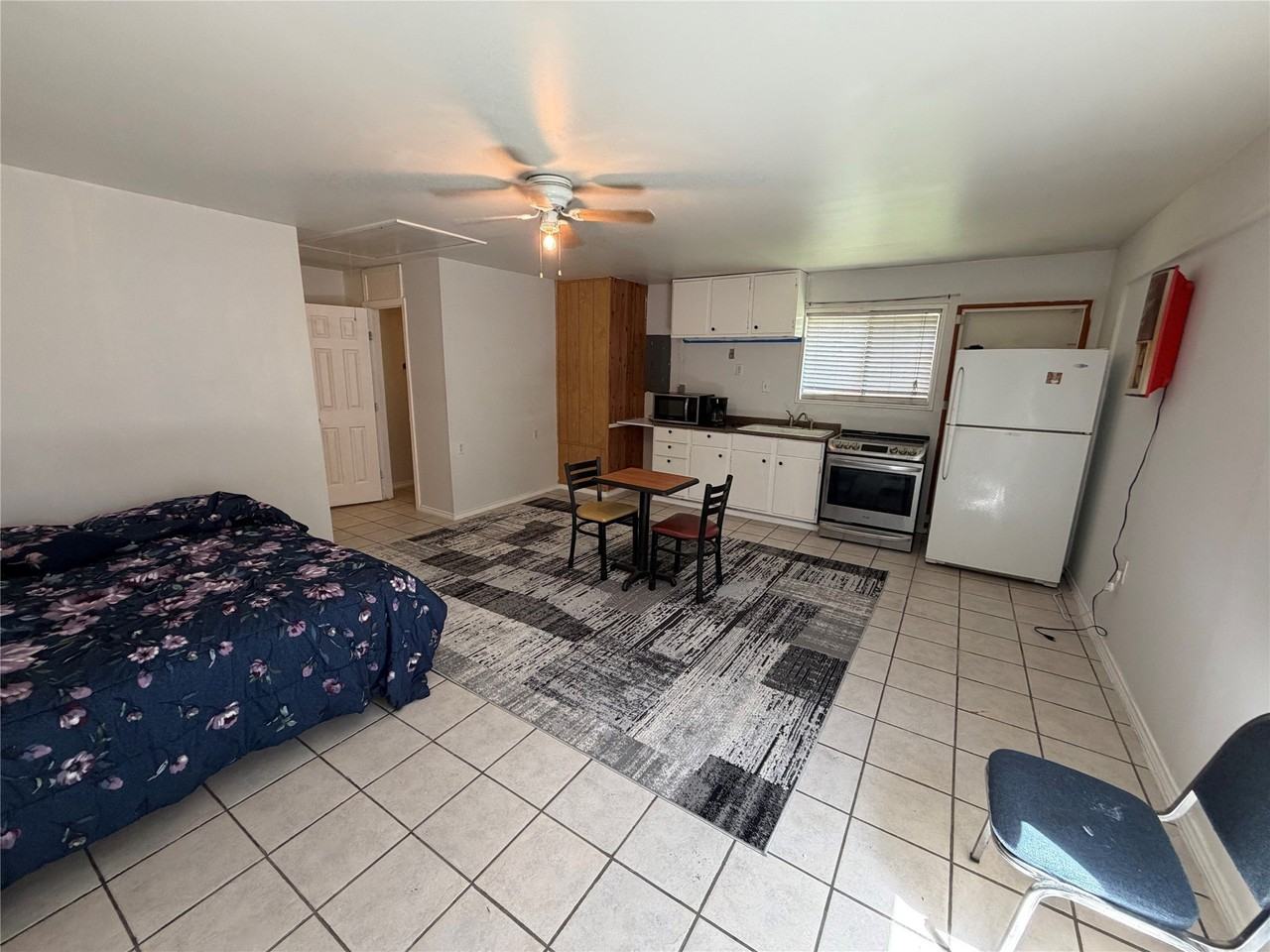 801 Midcreek Dr #B - Photo 5 of 25