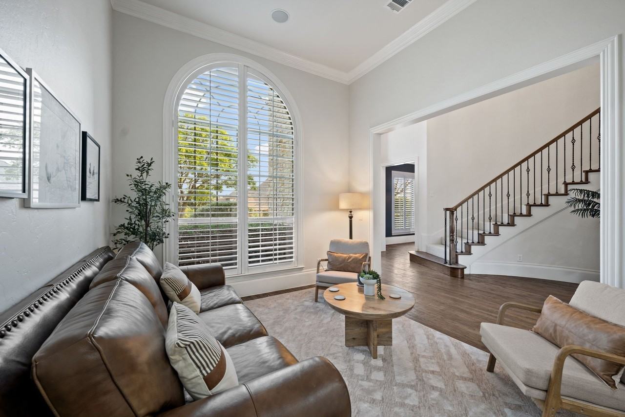 5504 Lake Geneva Ct - Photo 5 of 36