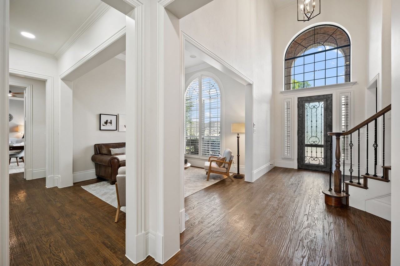 5504 Lake Geneva Ct - Photo 6 of 36