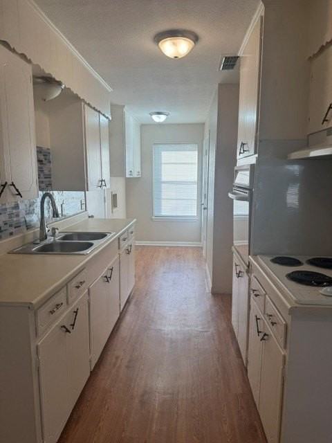 111 Freeman St - Photo 4 of 23