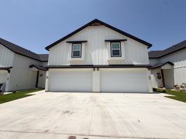 featured image of 920 Cooksey Ct #B