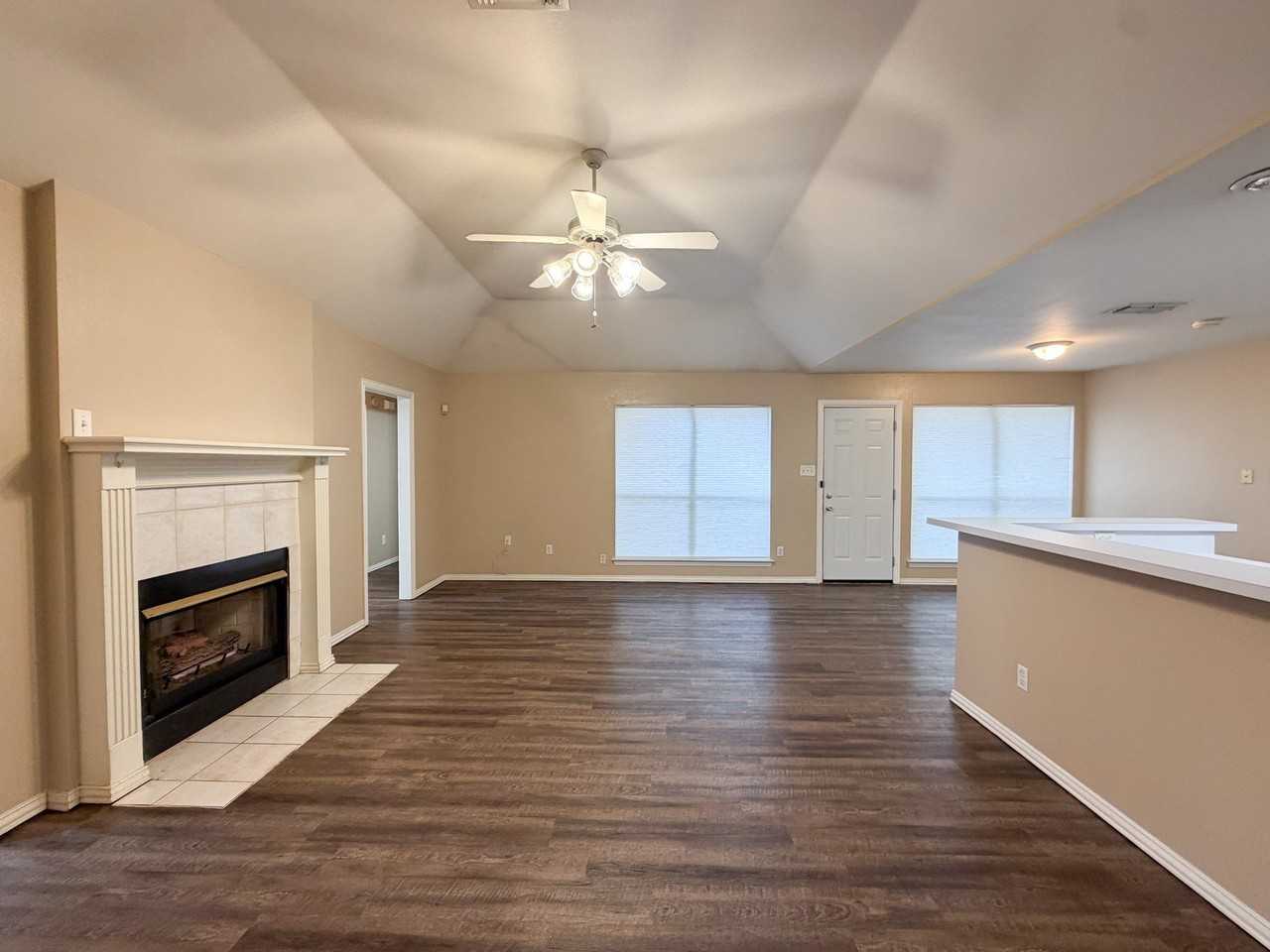18 Country Club Pl #19 - Photo 7 of 22
