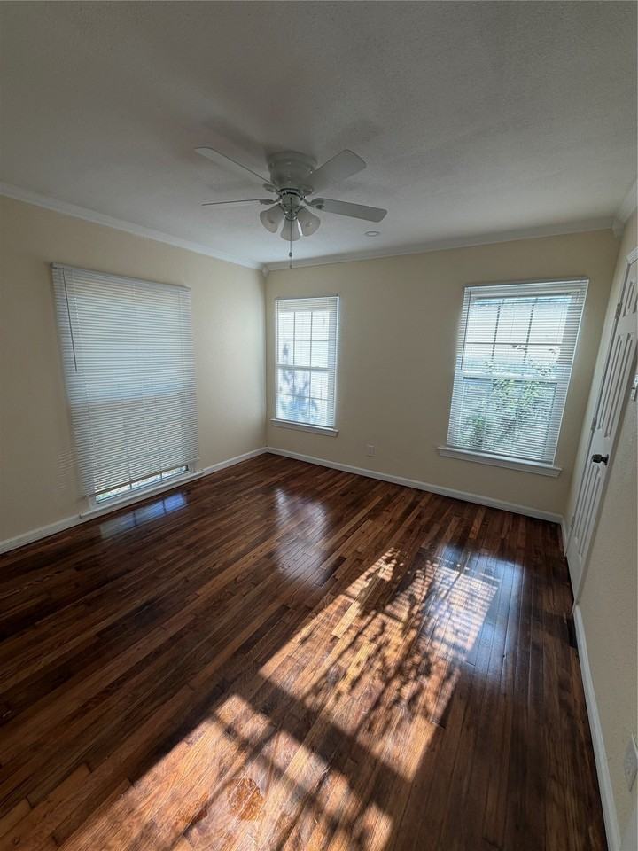 628 Cedar Dr - Photo 5 of 10