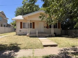 featured image of 405 W Chandler St