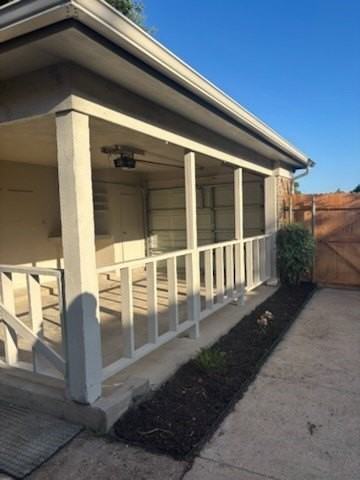 2805 Woodmont Trl - Photo 3 of 12