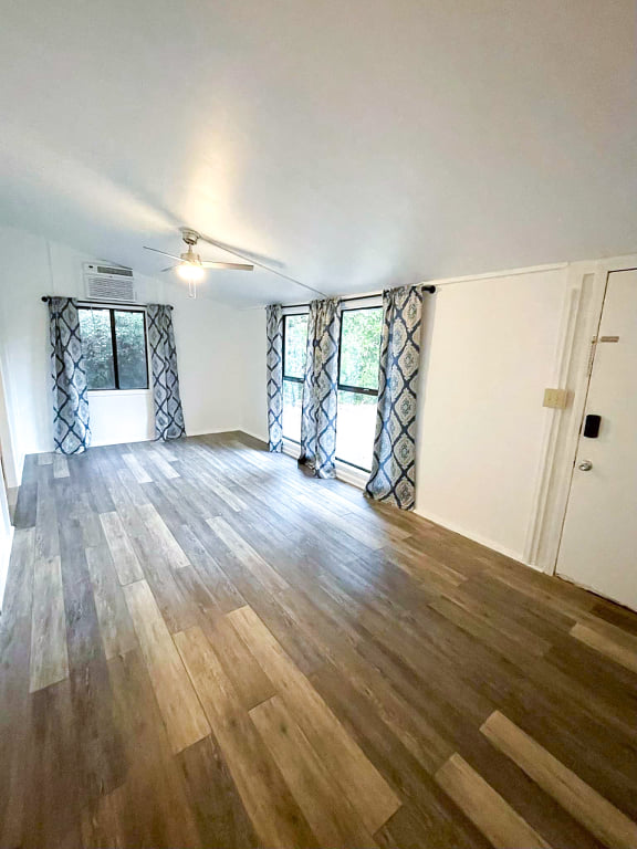 118 1/2 Sebrell Ave - Photo 2 of 13