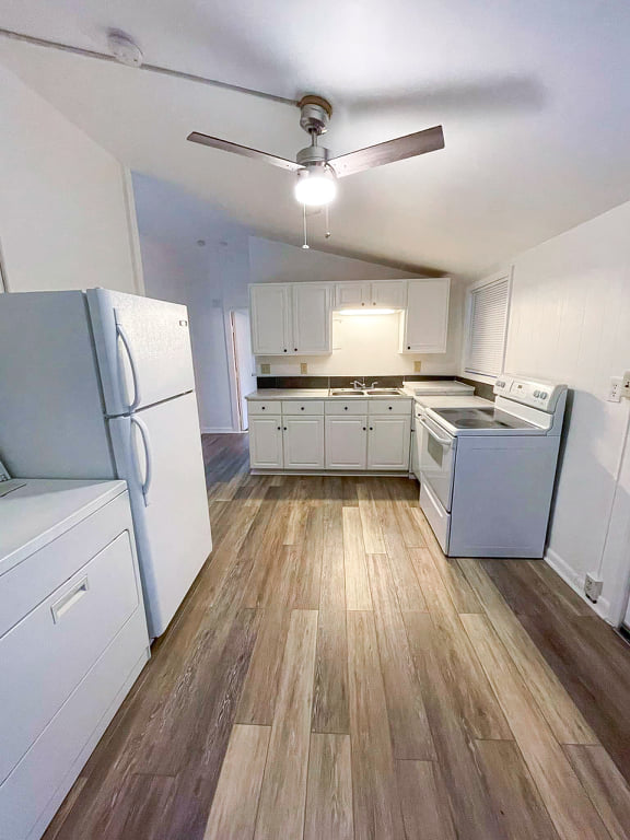 118 1/2 Sebrell Ave - Photo 4 of 13