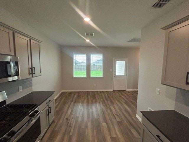 1509 Helmoken Falls Dr - Photo 2 of 16