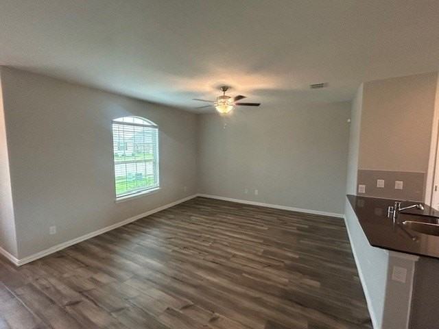 1509 Helmoken Falls Dr - Photo 5 of 16