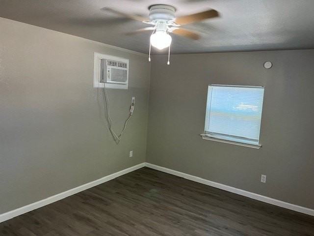 1513 Panhandle St #B - Photo 2 of 5