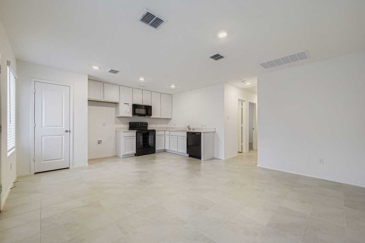 8739 Cottage Creek Dr #53 - Photo 5 of 28