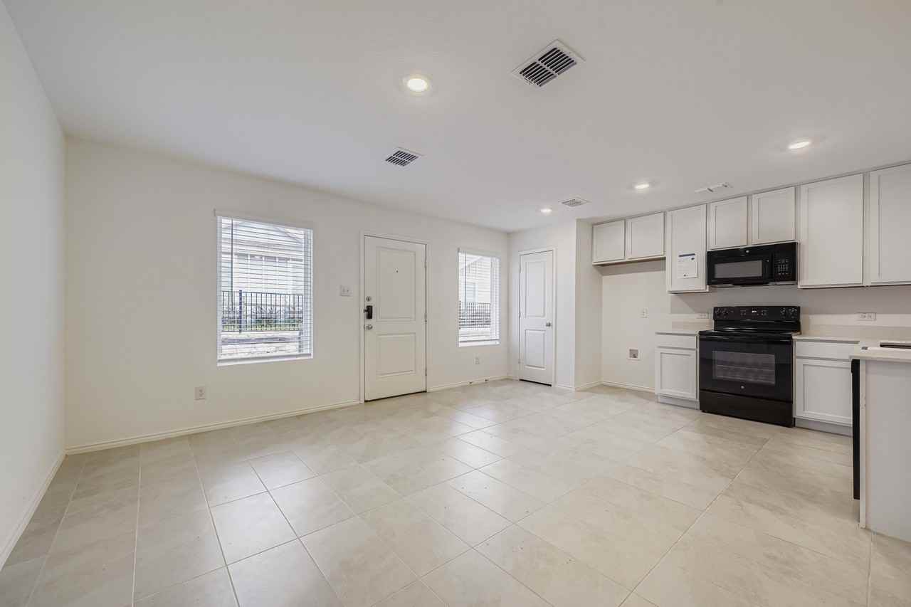 8739 Cottage Creek Dr #53 - Photo 6 of 28