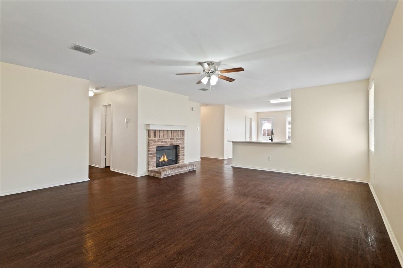 12856 Gillon Dr - Photo 6 of 23
