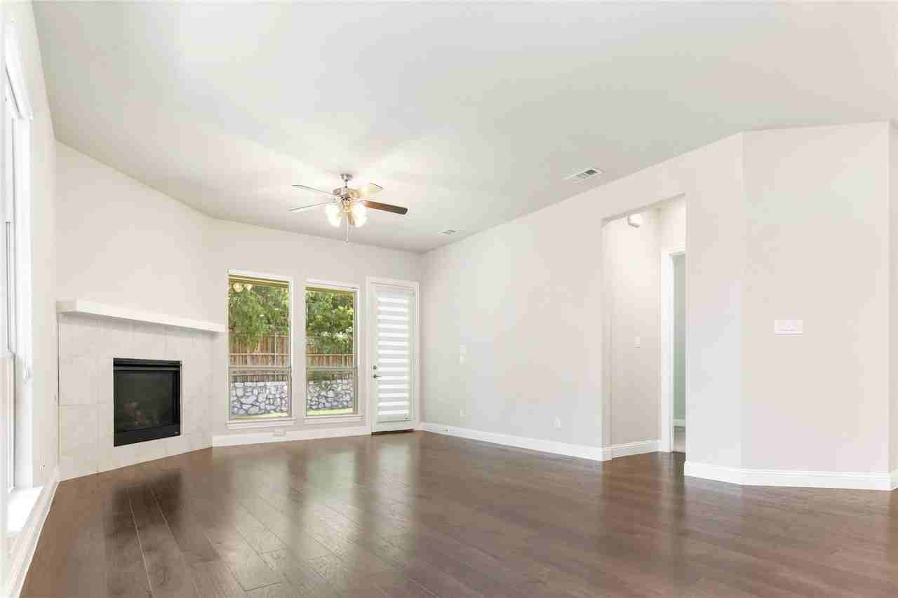 4100 Angelina Dr - Photo 7 of 30