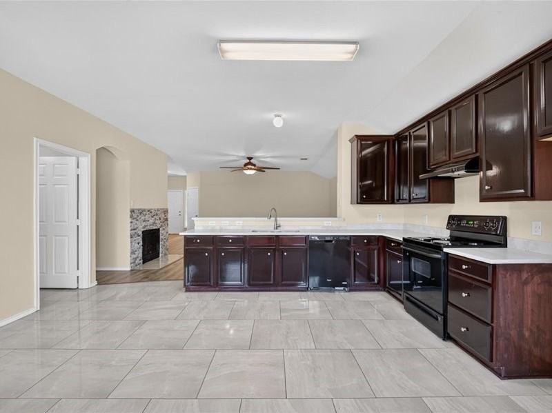 2313 Belmont Park Dr - Photo 7 of 18