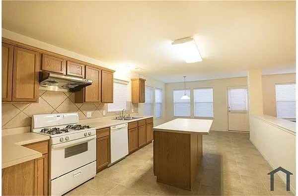 10620 Colfax Dr - Photo 3 of 17