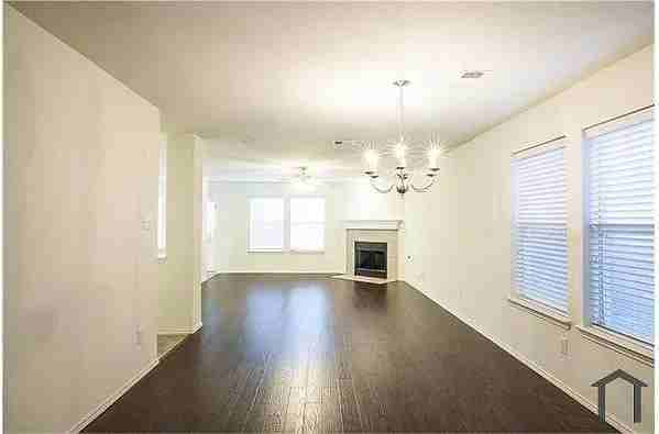 10620 Colfax Dr - Photo 5 of 17