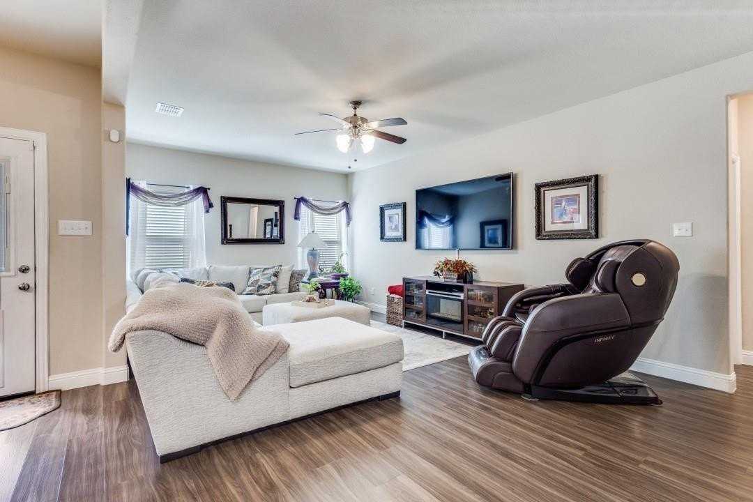 2821 Inn Kitchen Way - Photo 5 of 24