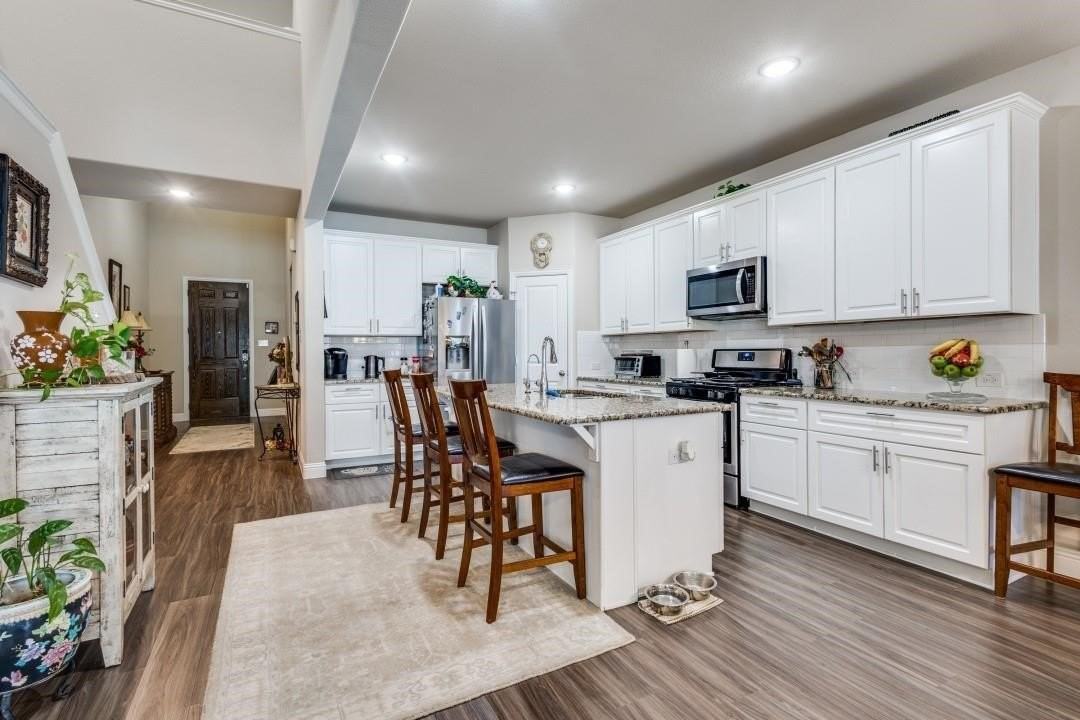 2821 Inn Kitchen Way - Photo 6 of 24