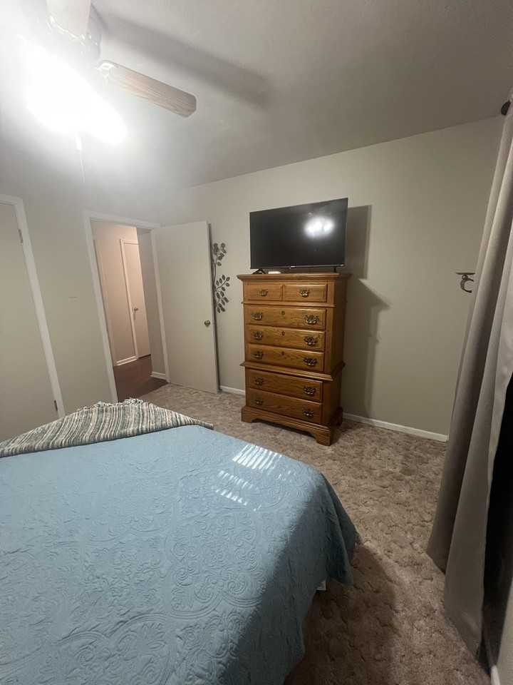 1526 Rosewood Dr - Photo 4 of 20