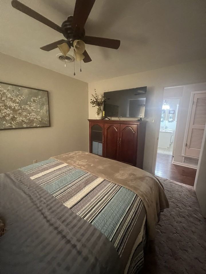 1526 Rosewood Dr - Photo 5 of 20