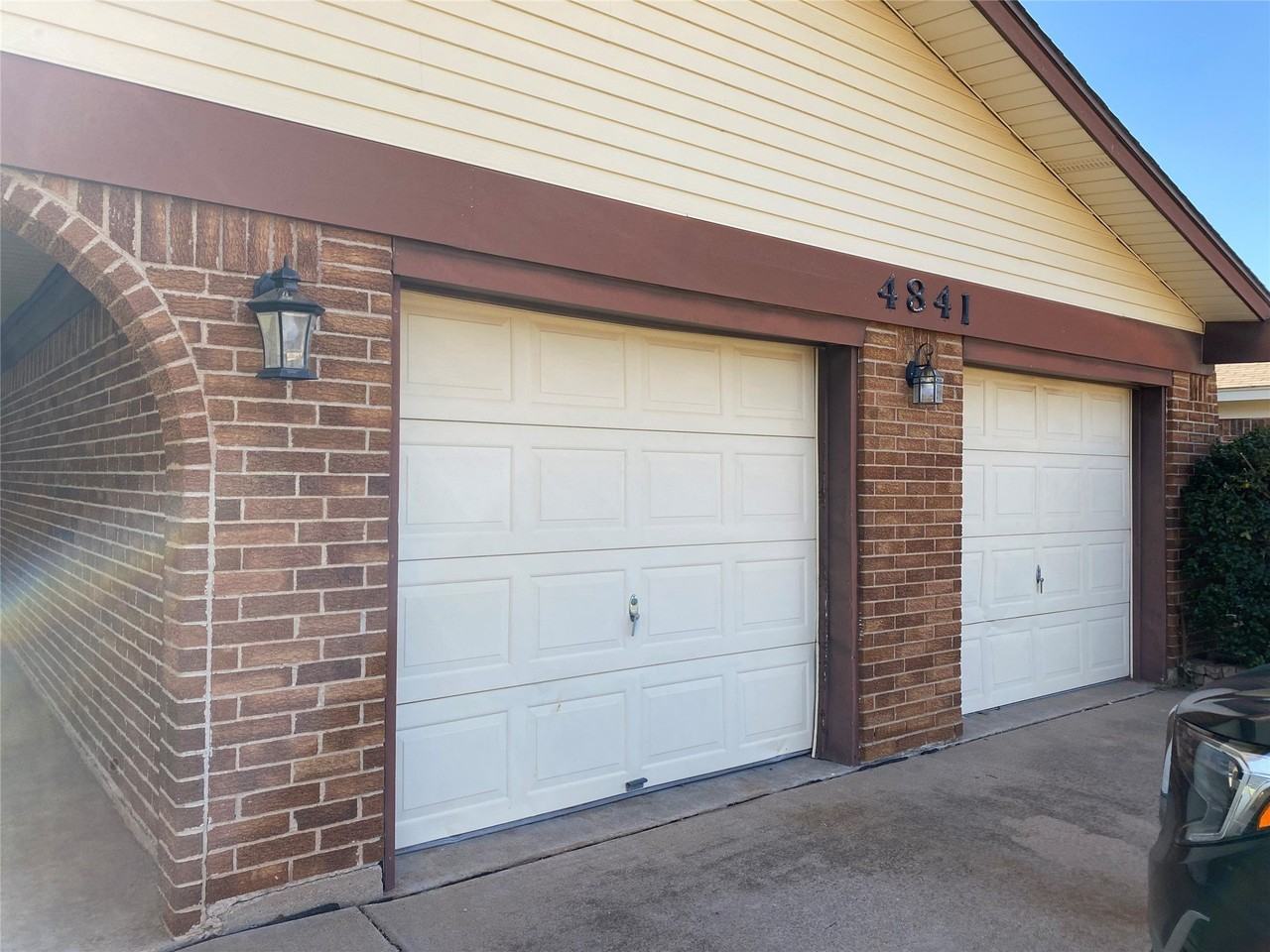 4841 Oaklawn Dr - Photo 2 of 16