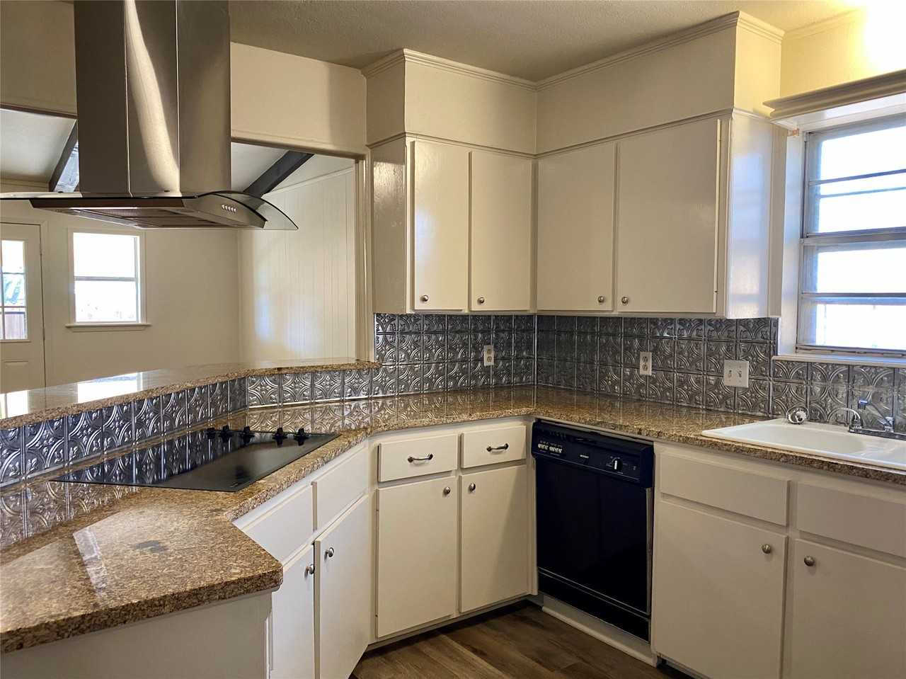 4841 Oaklawn Dr - Photo 6 of 16