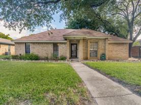 5114 Vera Cruz Dr - Photo 1 of 1