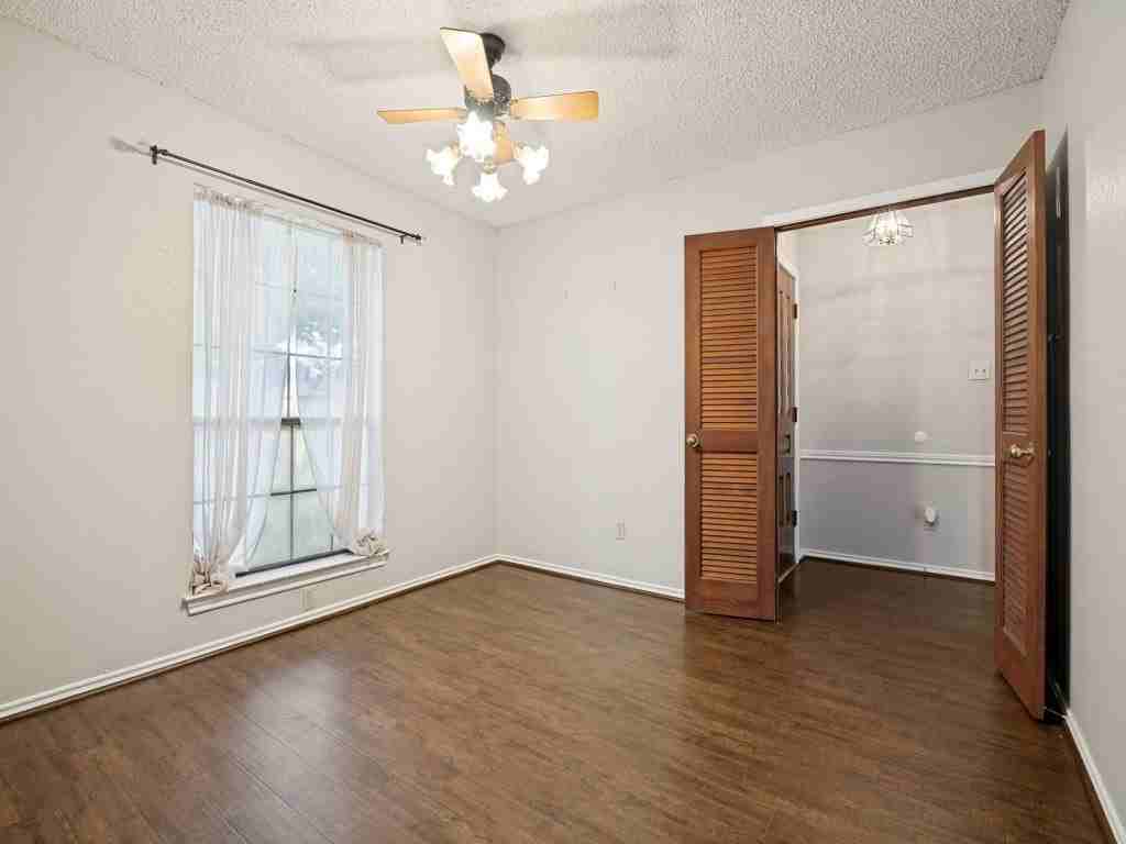 5114 Vera Cruz Dr - Photo 3 of 25