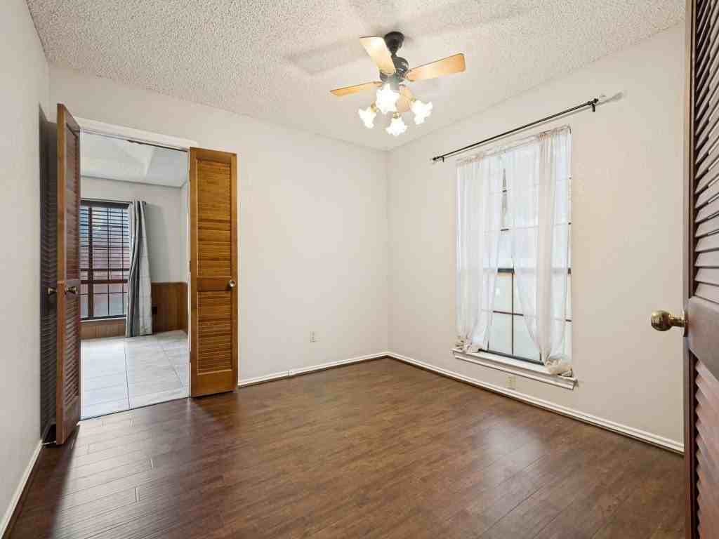 5114 Vera Cruz Dr - Photo 4 of 25
