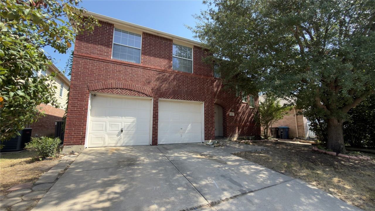 3401 Cheyenne Ranch Rd - Photo 2 of 17