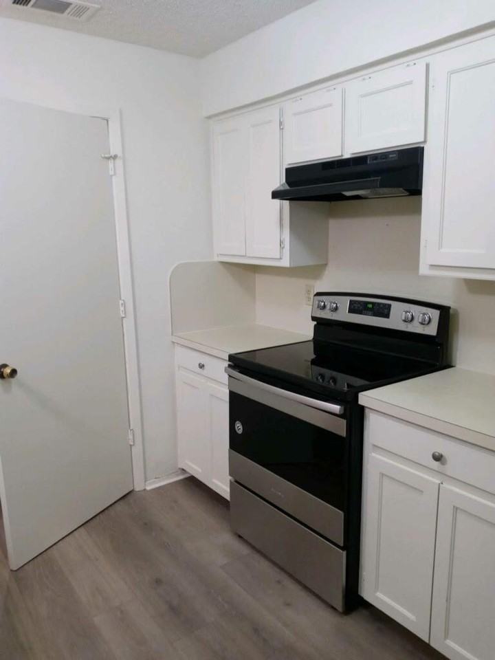 7530 Kings Ridge Rd - Photo 5 of 15