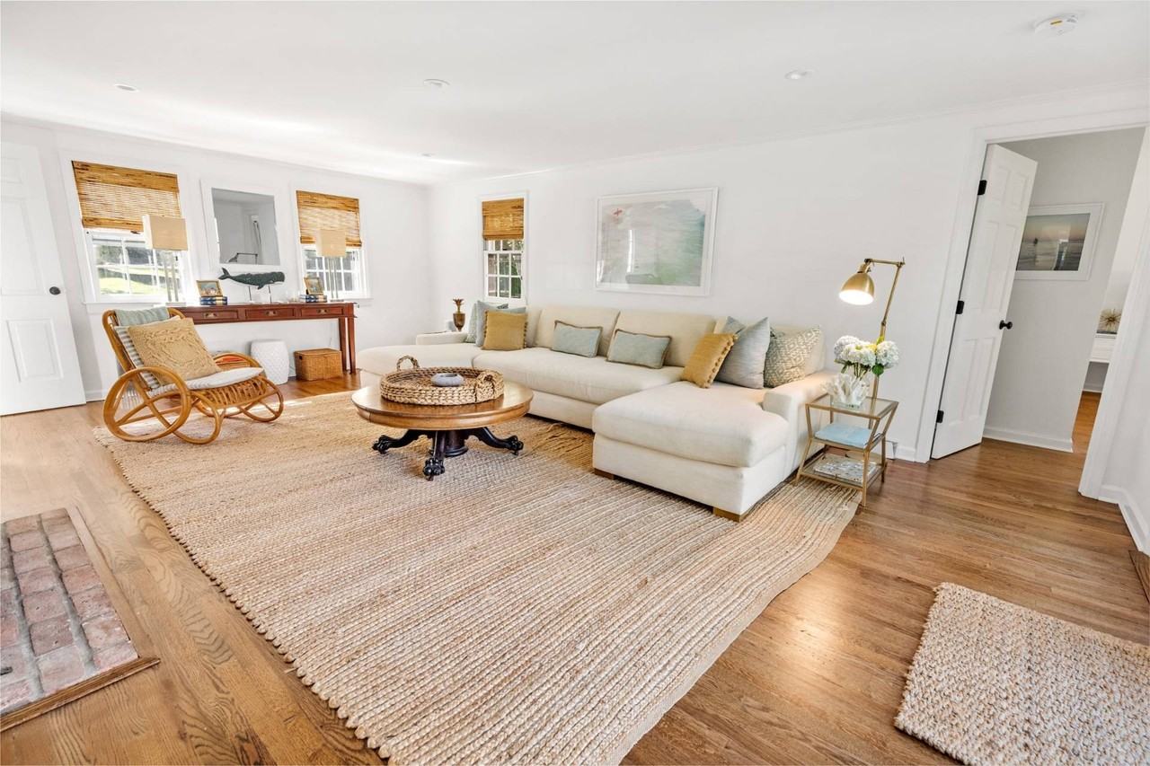 29 Cornell Rd - Photo 4 of 26