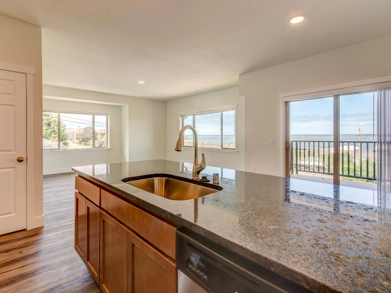 700 N State St #101 - Photo 3 of 11