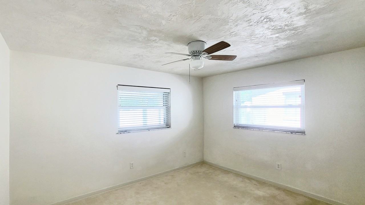 6781 298th Ave N - Photo 7 of 17