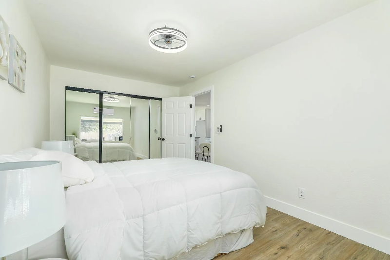 1913 South Ave - Photo 6 of 12