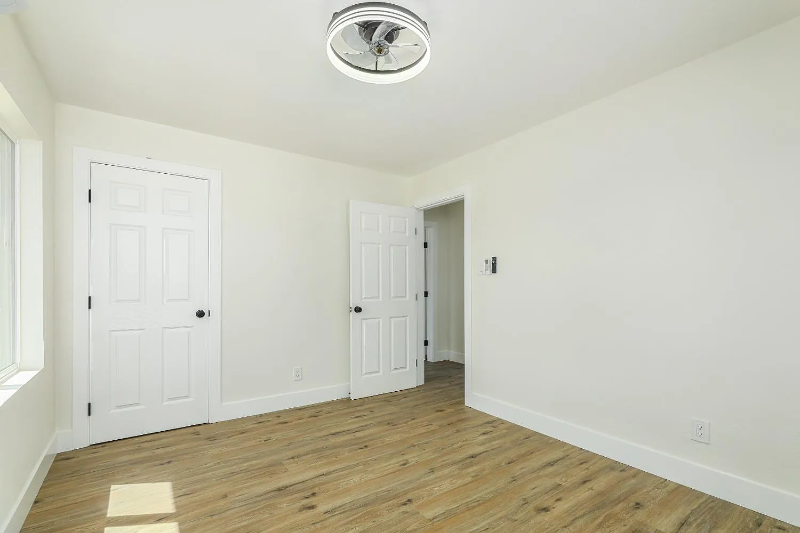 1913 South Ave - Photo 7 of 12