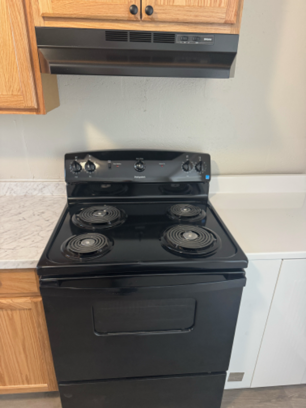 308 Sullivan St - Photo 4 of 13