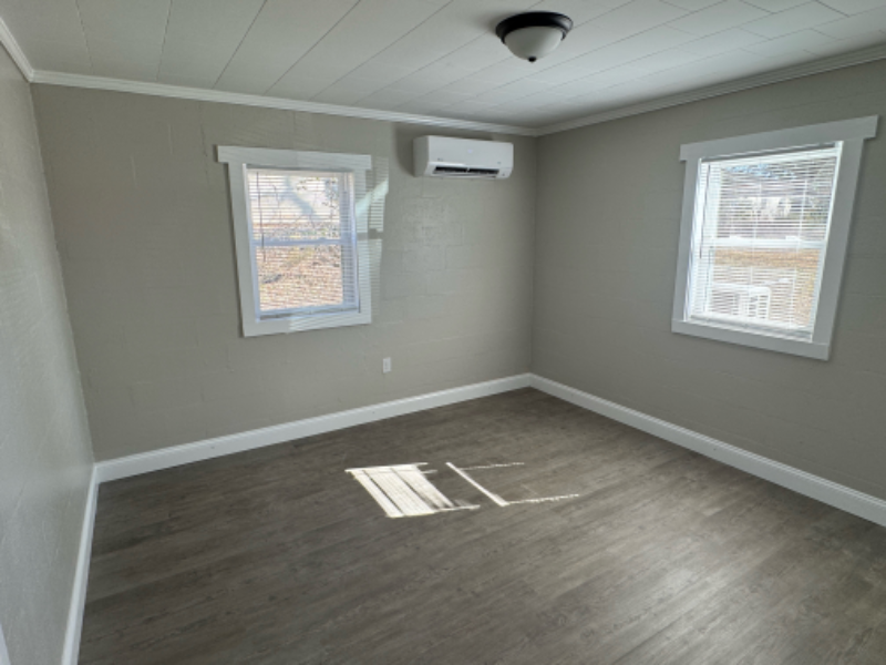 308 Sullivan St - Photo 6 of 13