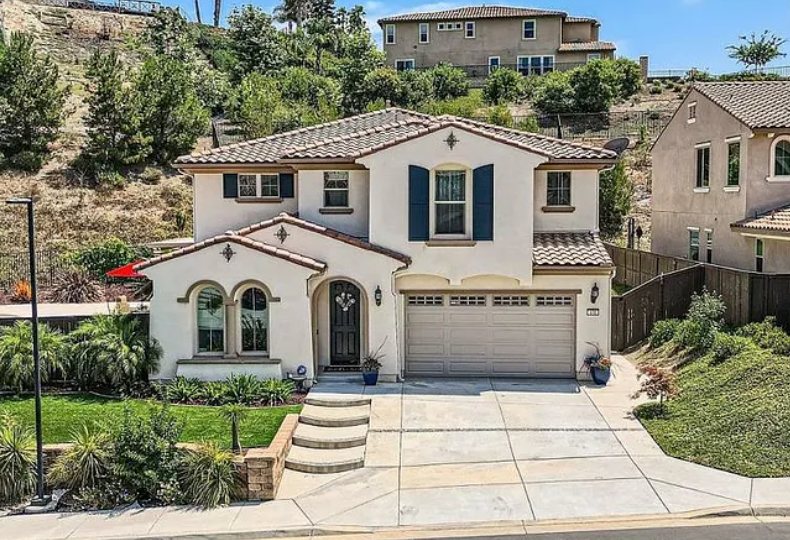 431 Machado Way - Photo 5 of 41