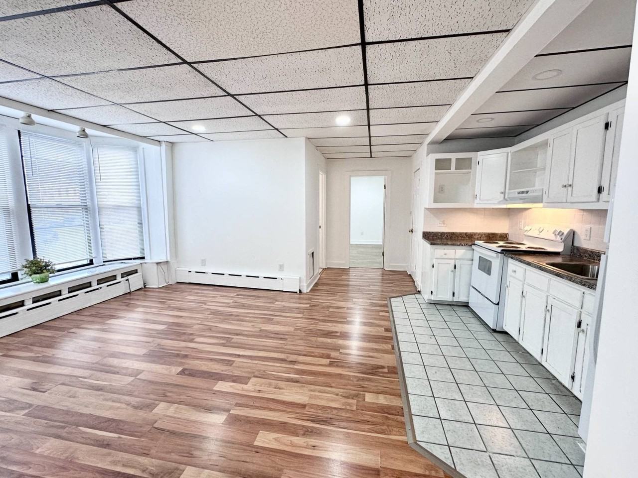 34 Washington St #1