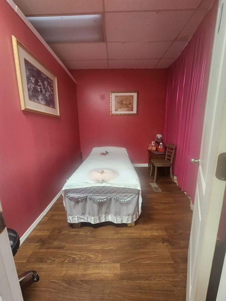 825 E Main St #825 - Photo 5 of 24
