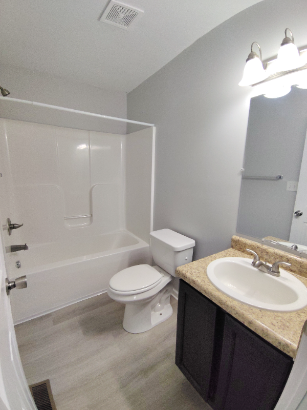 16 Duiguid Dr - Photo 4 of 10