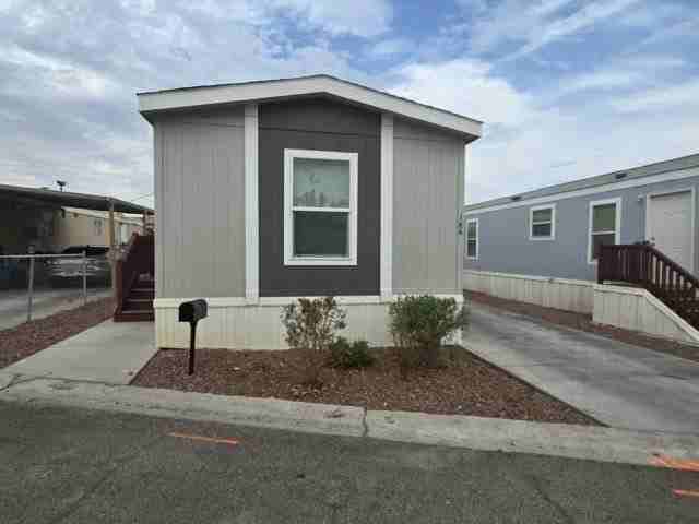 3642 Boulder Hwy #18A