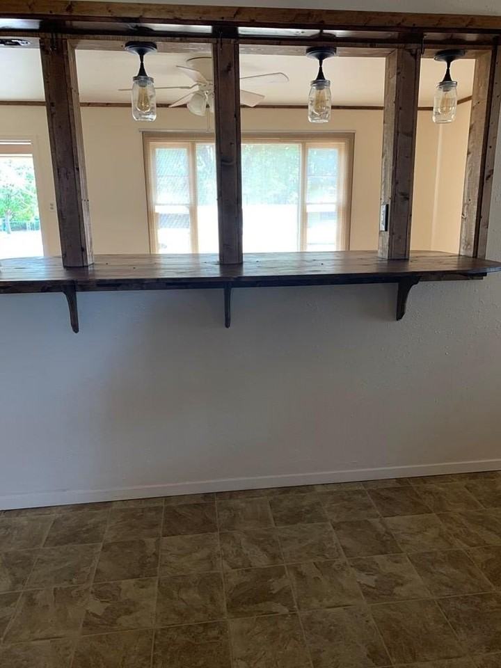 511 Douglas Dr - Photo 5 of 11