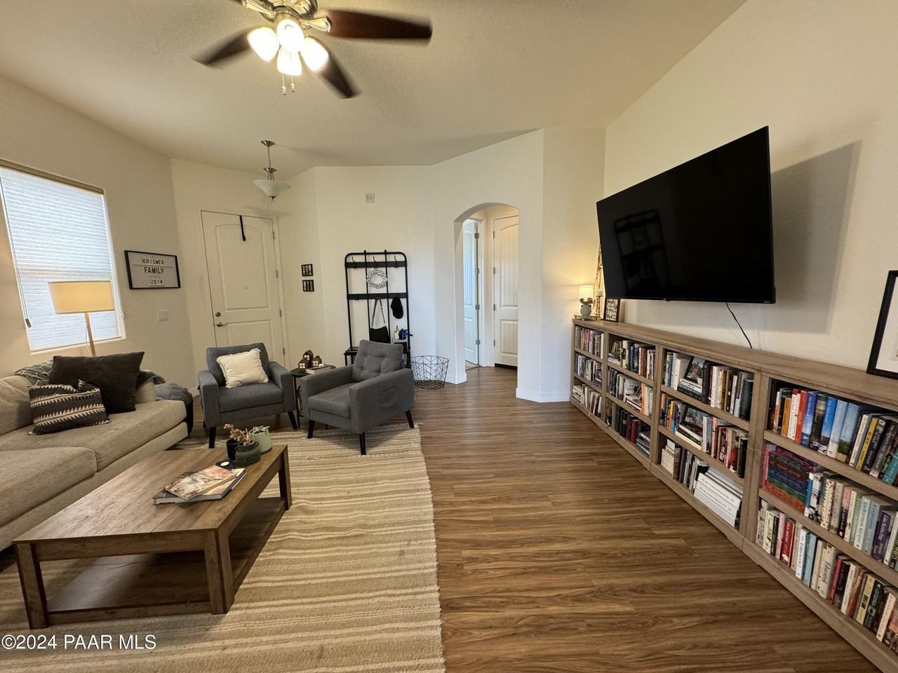 5765 N Thornberry Dr - Photo 4 of 26