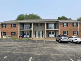 featured image of 1926 Canterbury Dr #6