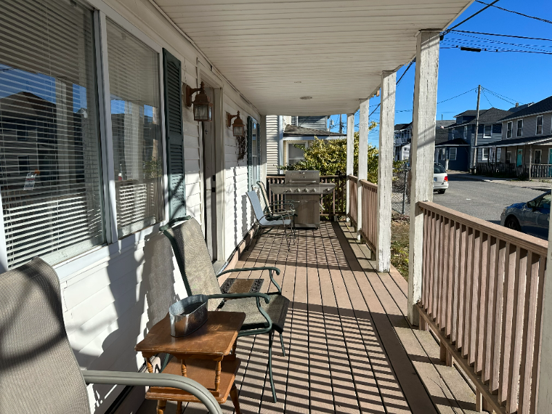 12 M St #1 - Photo 3 of 12