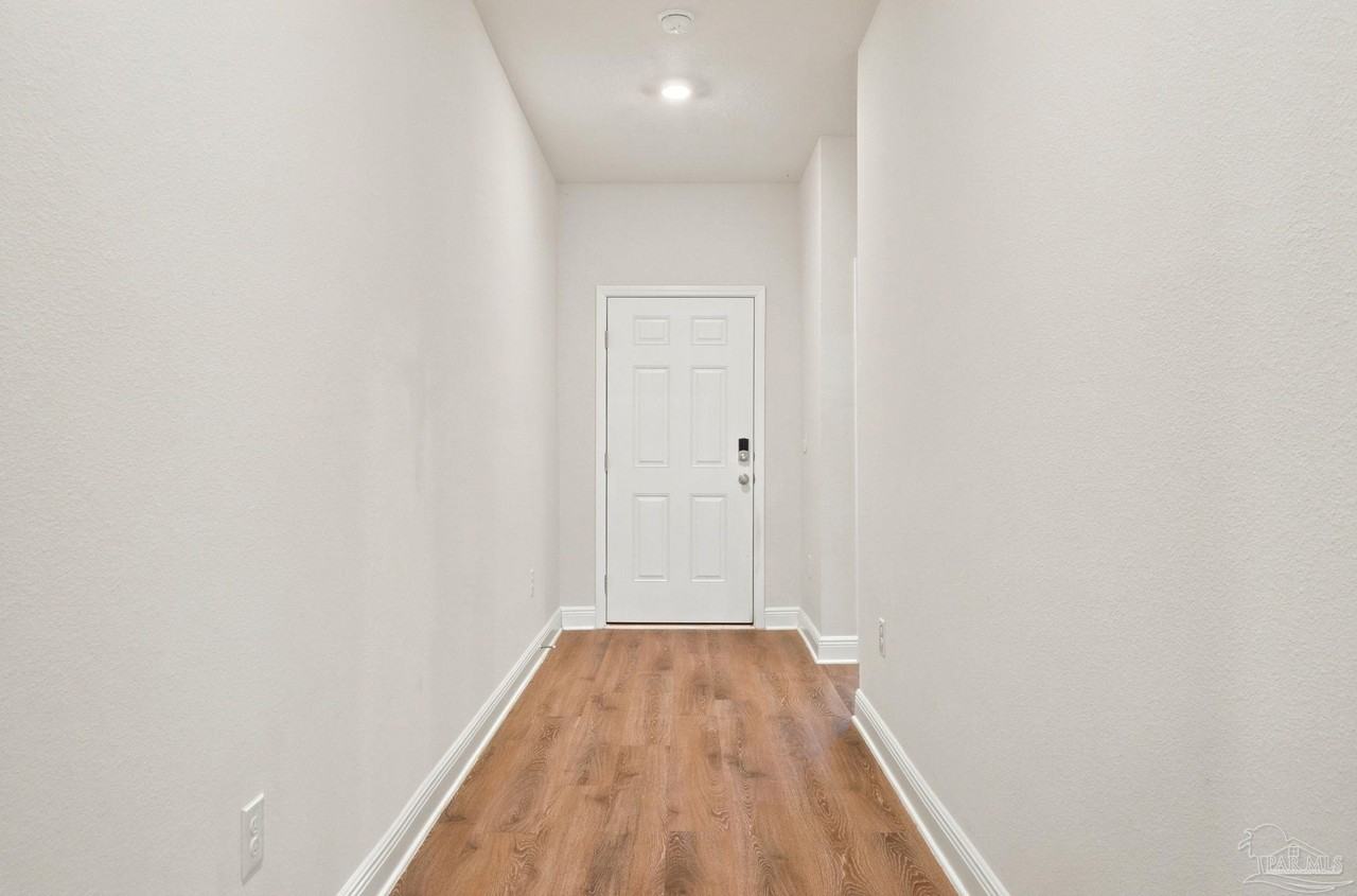 7745 Burnside Loop - Photo 4 of 34